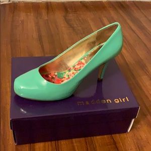 Spearmint Madden girl heels